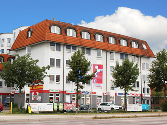 Office & retail<br />
building, Brandenburg a.d.H. Office & retail<br />
building, Brandenburg a.d.H.
