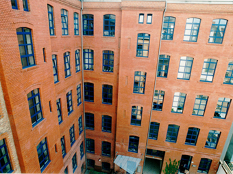 Residential & commercial<br />
building, Berlin Residential & commercial<br />
building, Berlin